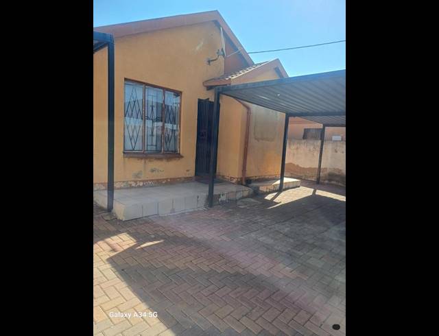 2 BEDROOM HOUSE FOR SALE IN CLAYVILLE